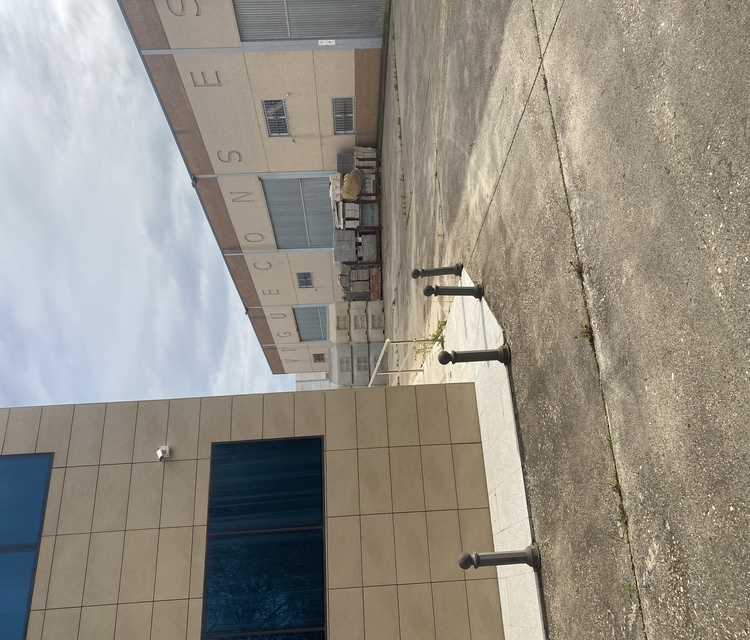 EXTERIOR 3_2.jpg